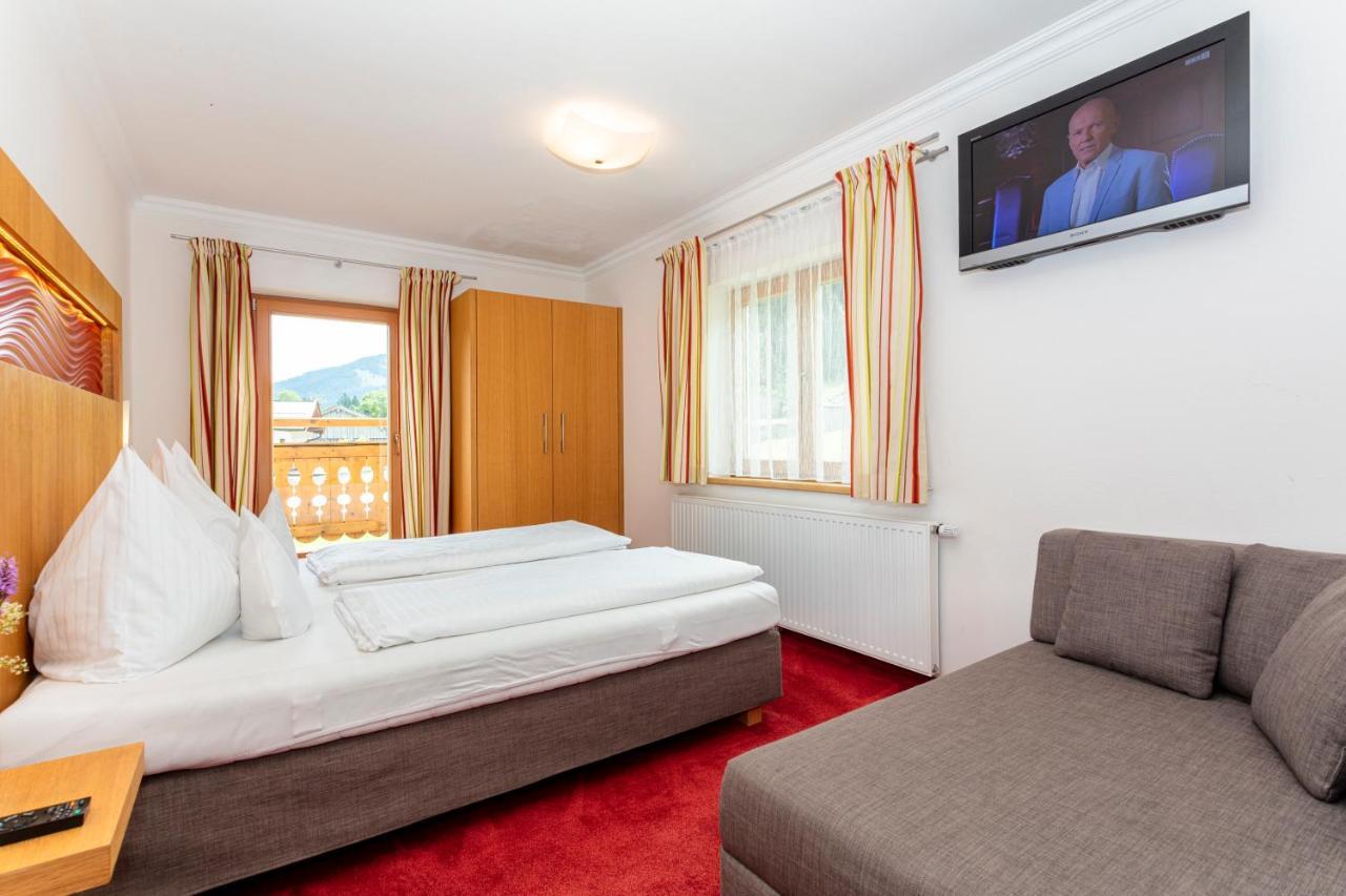 Der Pfindlhof Hotel Леоганг Екстериор снимка