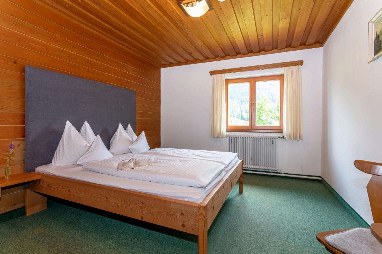Der Pfindlhof Hotel Леоганг Екстериор снимка