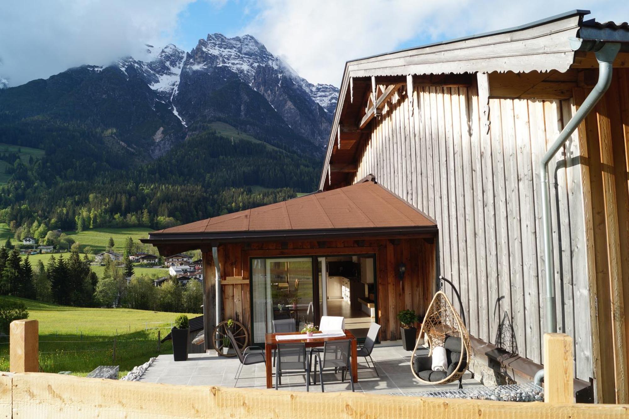 Der Pfindlhof Hotel Леоганг Екстериор снимка