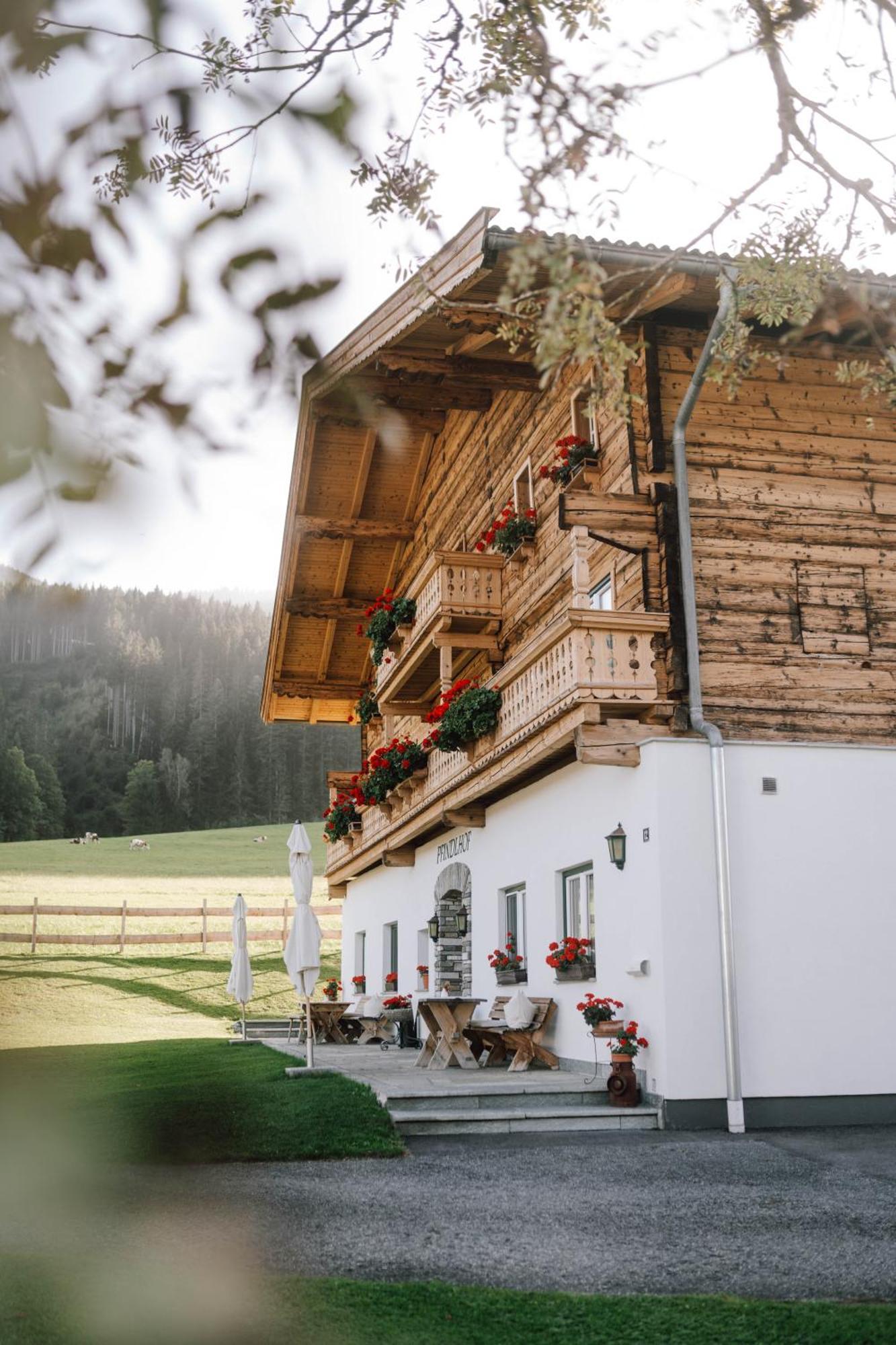 Der Pfindlhof Hotel Леоганг Екстериор снимка